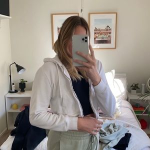 Brandy Melville zip up